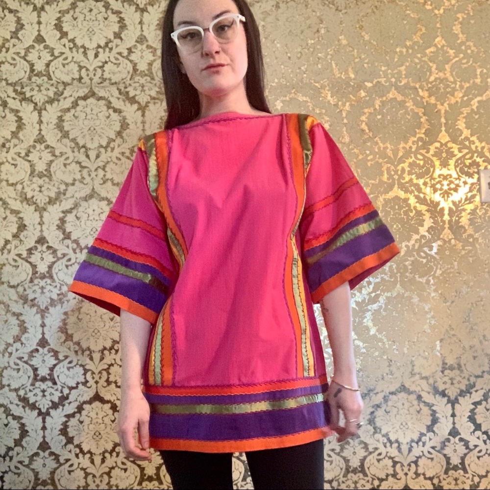 VTG 1980s Hot Pink Tunic with detailing